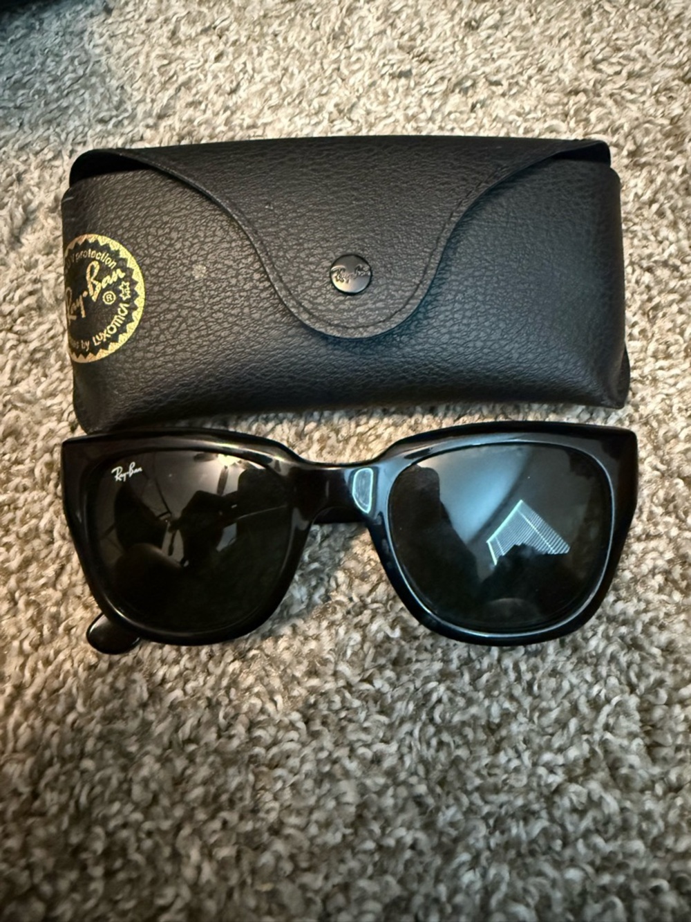 Ray-Ban Black Cat Eye Sunglasses with Black Case
